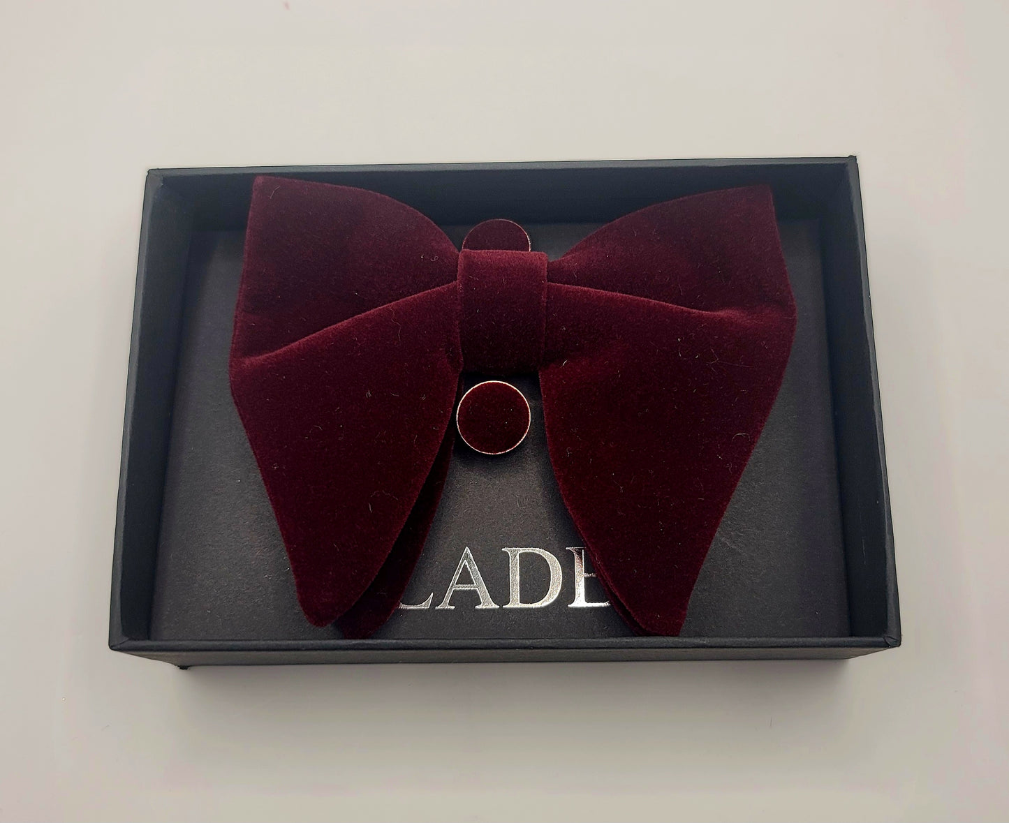 LADE Pre-Tied Velvet Bow Tie-Men-Burgundy