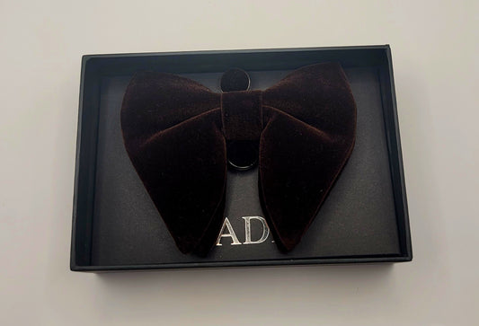 LADE Pre-Tied Velvet Bow Tie-Men-Chocolate Brown