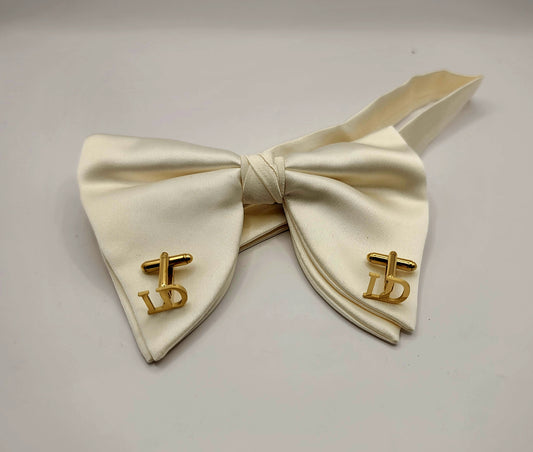 LADE Pre- Tied  Silk. Satin Bow Tie
