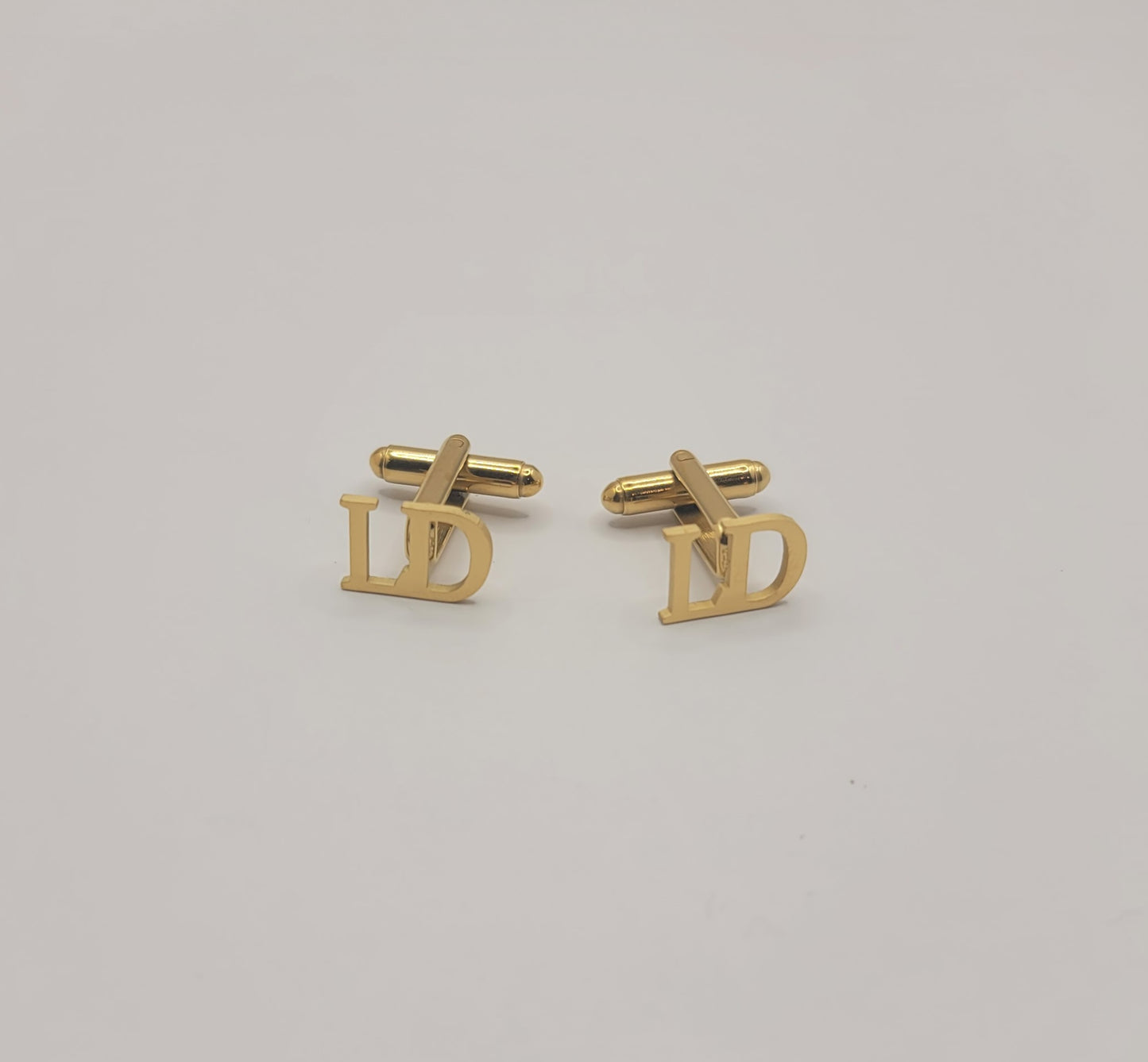 LADE Pre- Tied  Silk. Satin Bow Tie