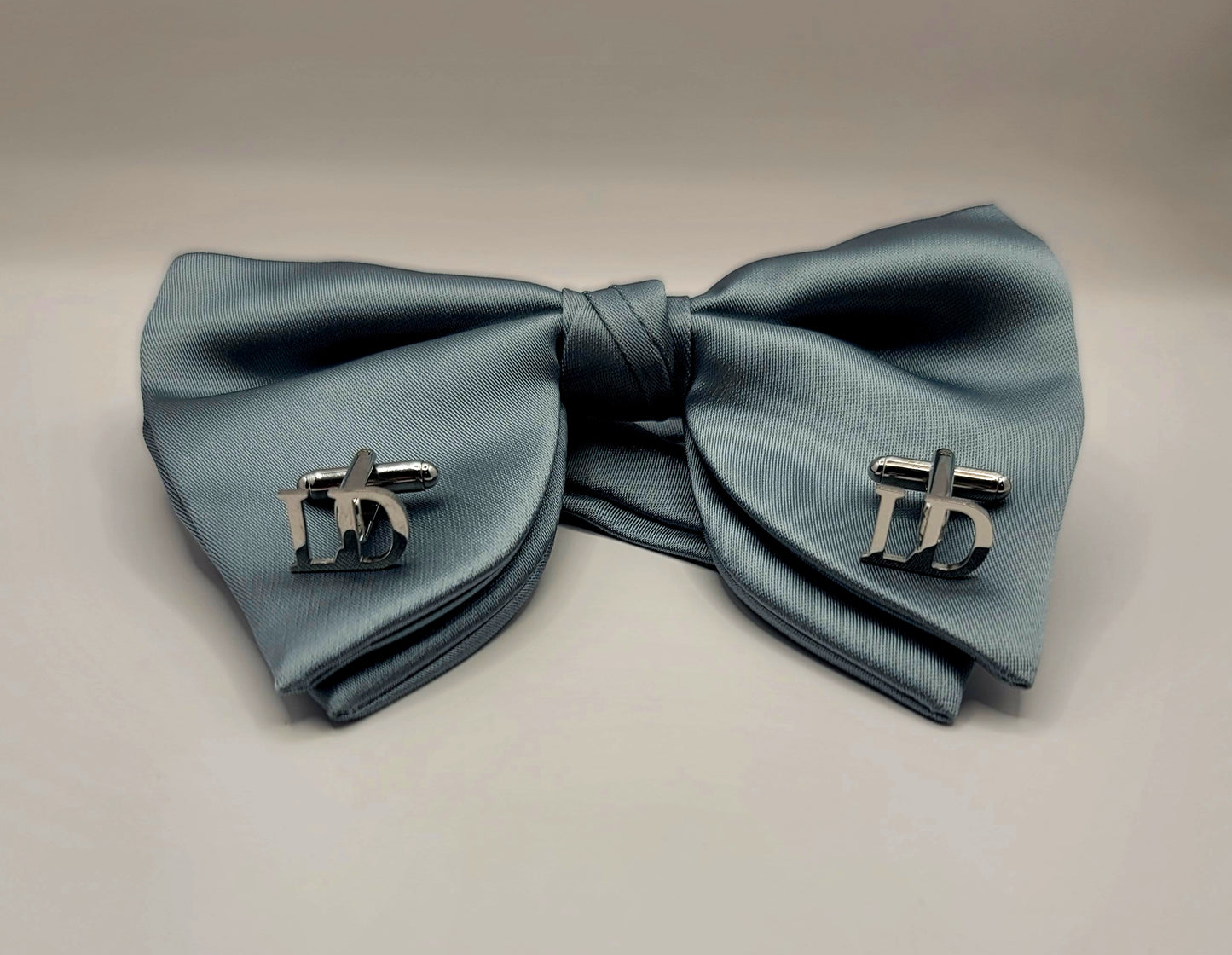 LADE Pre-Tied Silk Satin  Bow  Tie